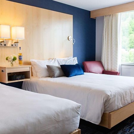 Capitol Plaza Hotel Montpelier Tapestry Collection By Hilton Bagian luar foto