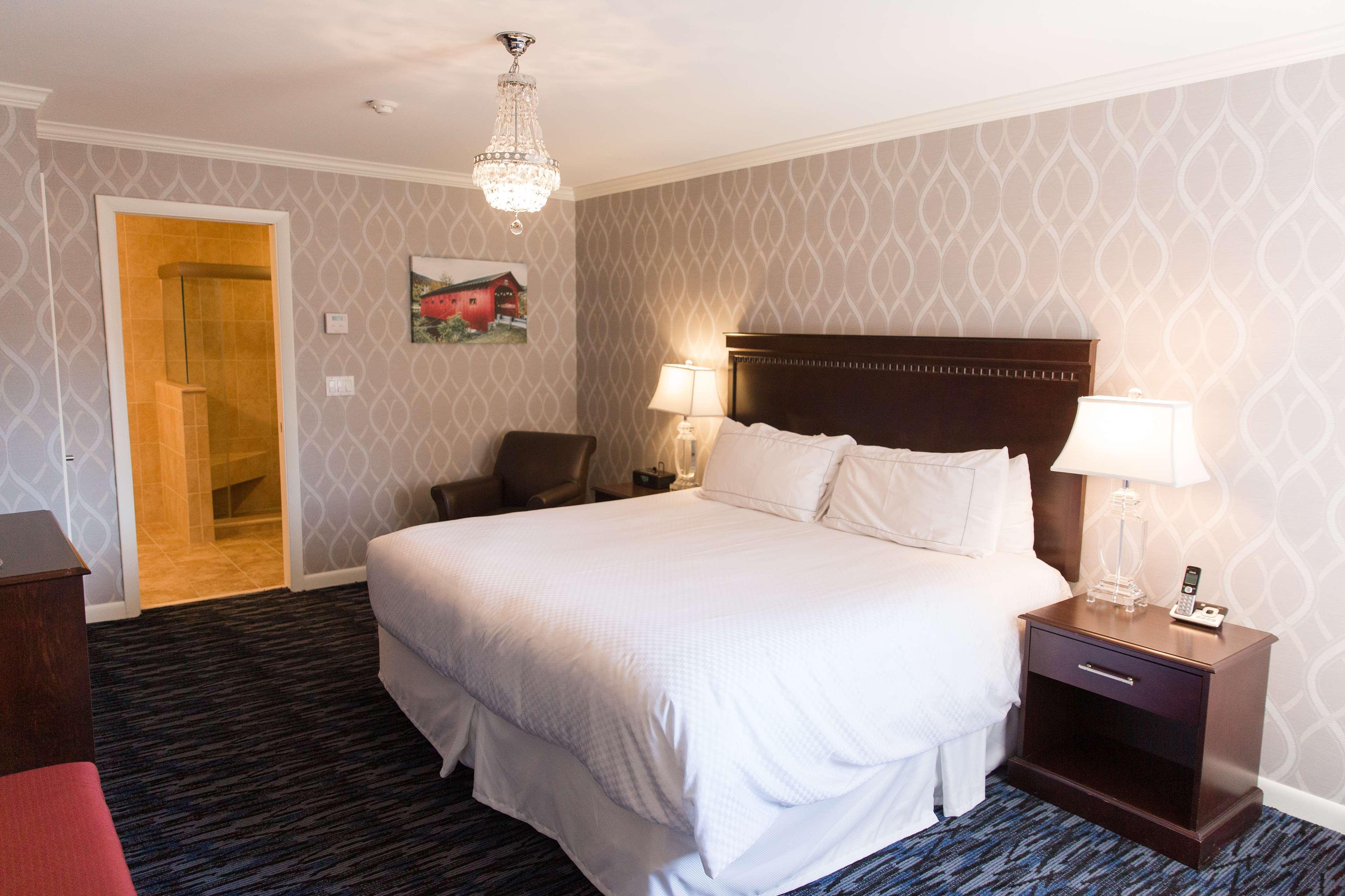 Capitol Plaza Hotel Montpelier Tapestry Collection By Hilton Bagian luar foto