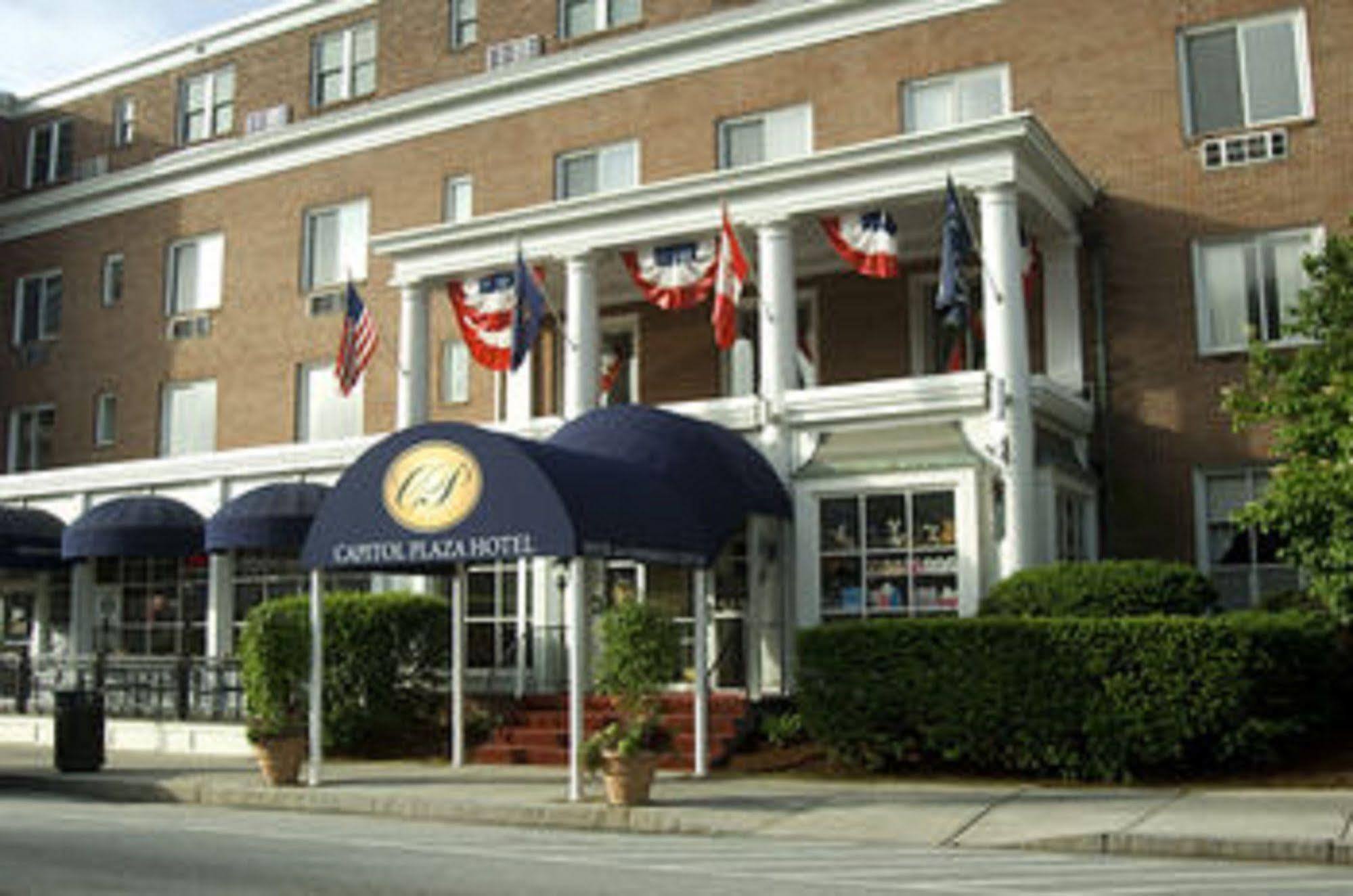 Capitol Plaza Hotel Montpelier Tapestry Collection By Hilton Bagian luar foto